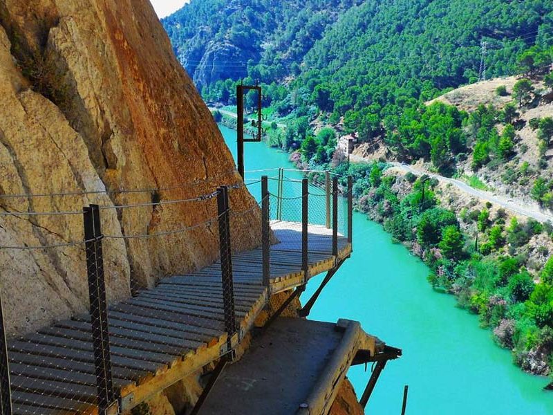 Circuitos Culturales «MÁLAGA y CAMINITO DEL REY»… con sus pueblos blancos