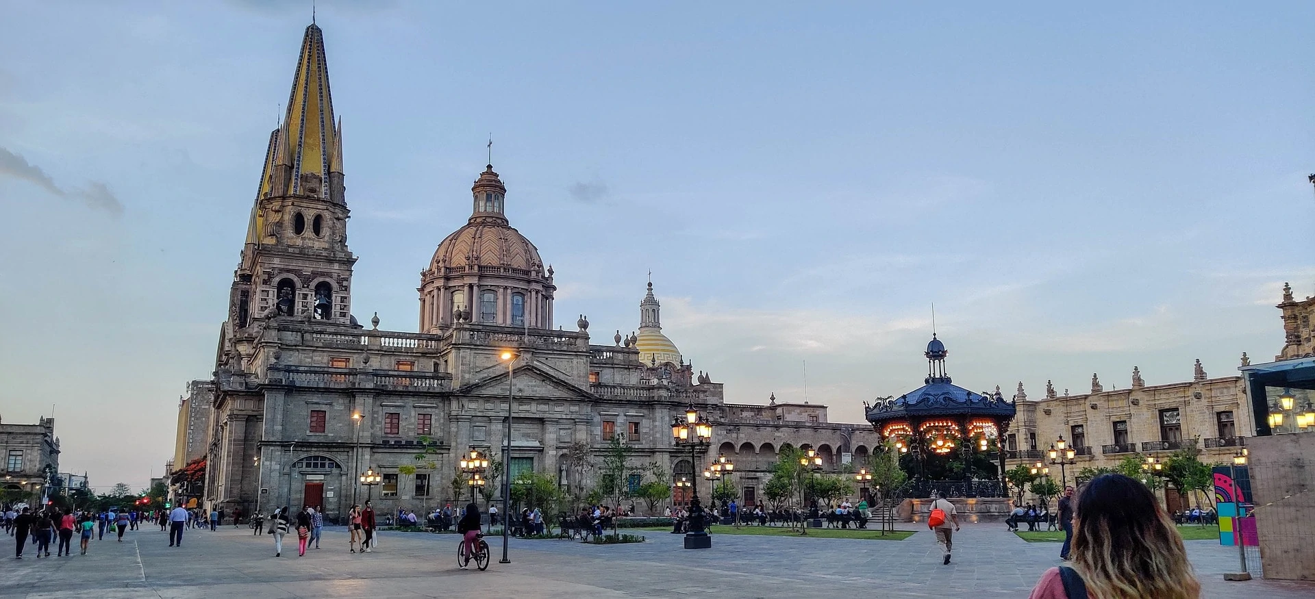 JUEVES. MADRID  - ALCALA DE HENARES (Ciudad Patrimonio de la Humanidad)