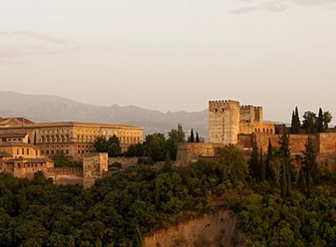 Circuitos Culturales «ANDALUCÍA DESCONOCIDA»…con la Geoda de Pulpí y entrada a La Alhambra