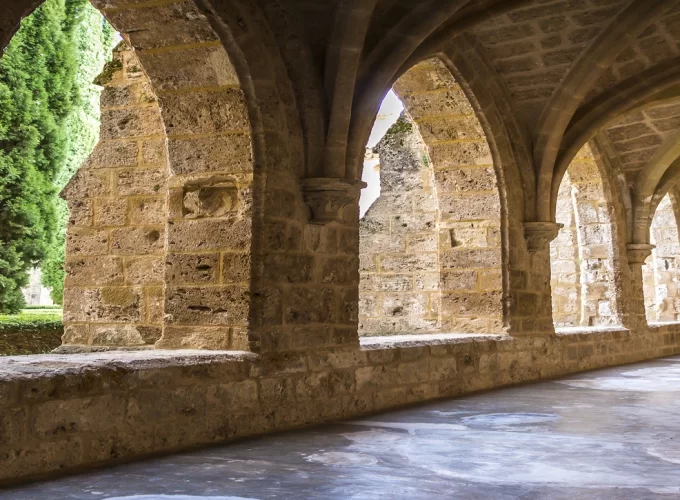 Escapada Fin de Semana «Monasterio de Piedra, Calatayud y Albarracín»